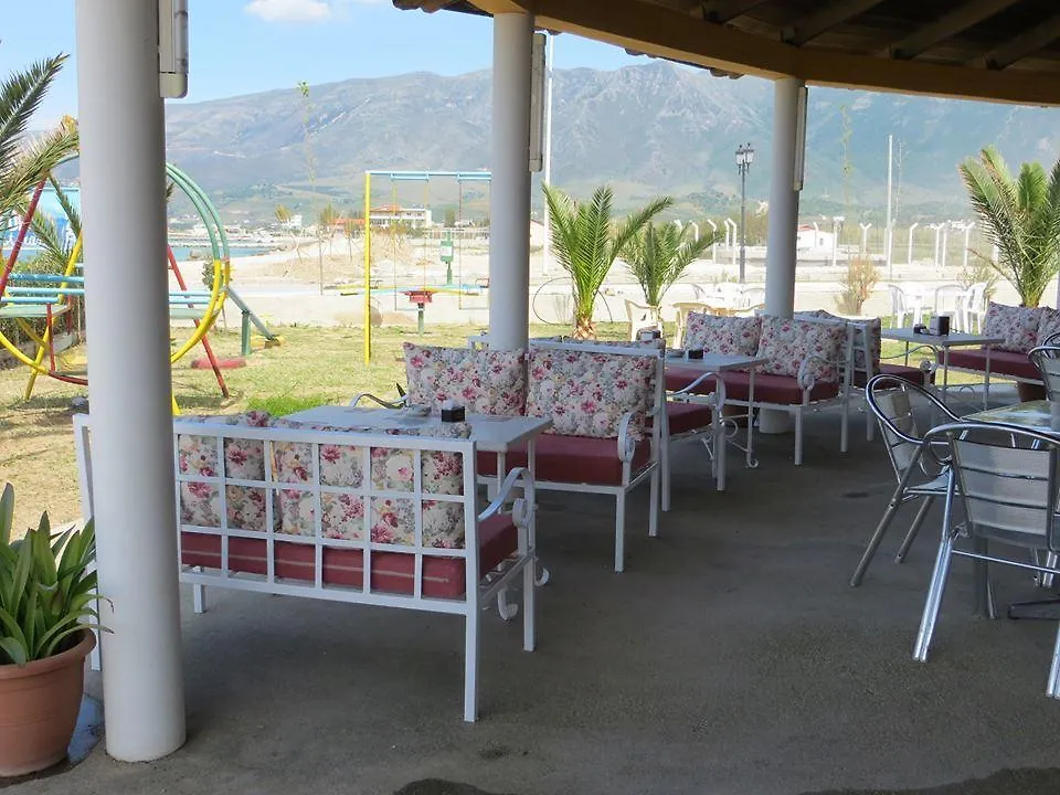 Kompleksi Turistik Edir Orikum 0*,  Albania